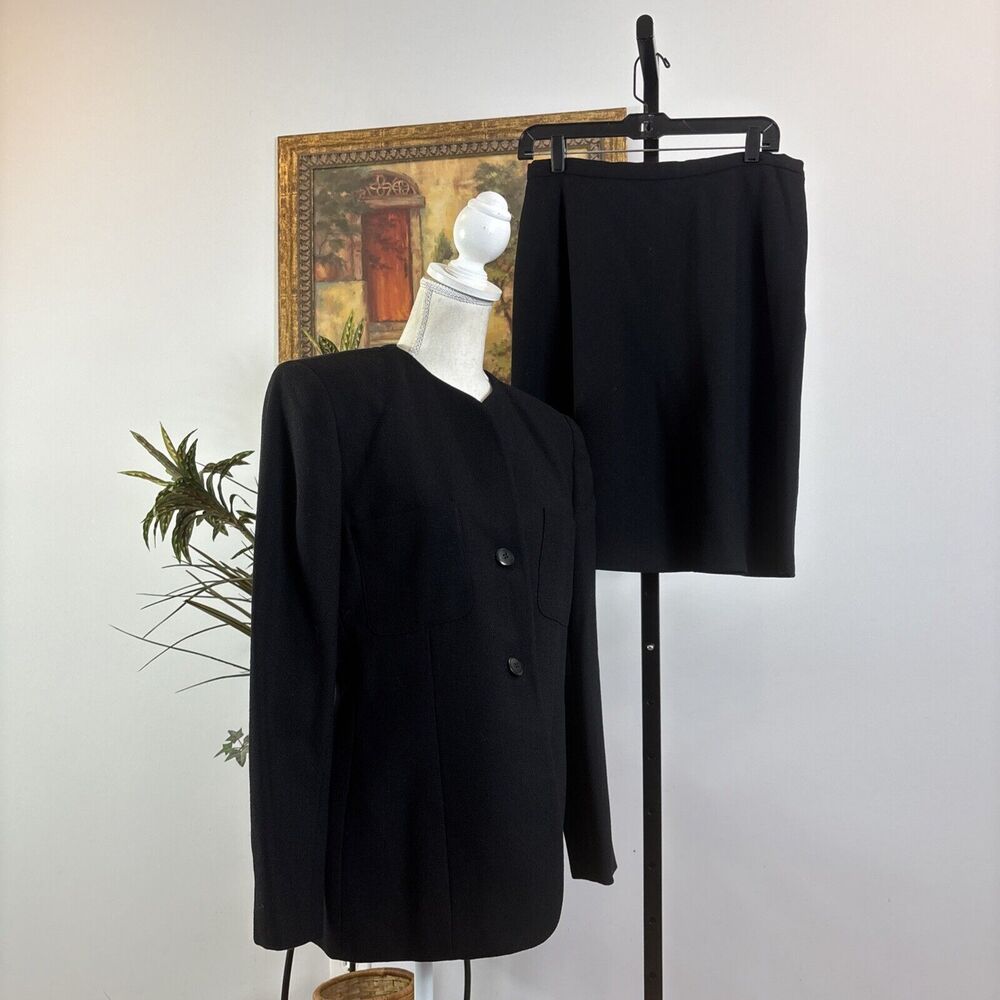 Jones New York Skirt Suit Set Womens 12P Black 100% Wool Pockets Collarless